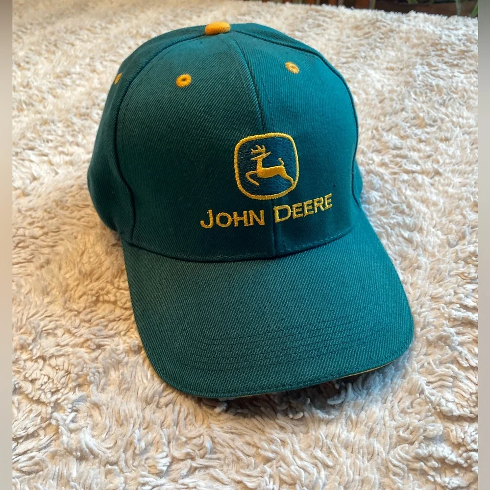 John Deere: Green and Yellow Hat - Picture 8 of 16